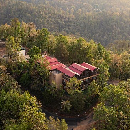 Aavaas Hill Resort Лансдаун Екстериор снимка